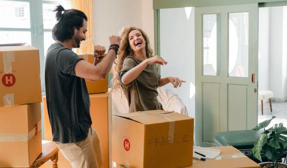 MOVE IN MOVE OUT CLEANING