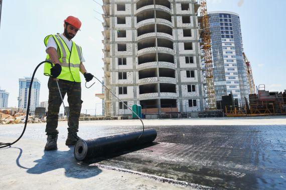 ROOFING CONTRACTORS