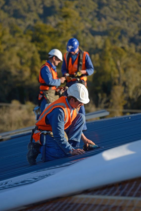ROOFING CONTRACTORS